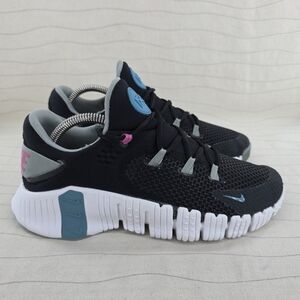 Nike Womens Free Metcon 4 Black Mica Green Sneakers Shoes CZ0596-005 Size 9